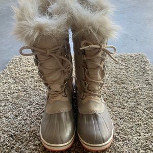 Sorel snow boots